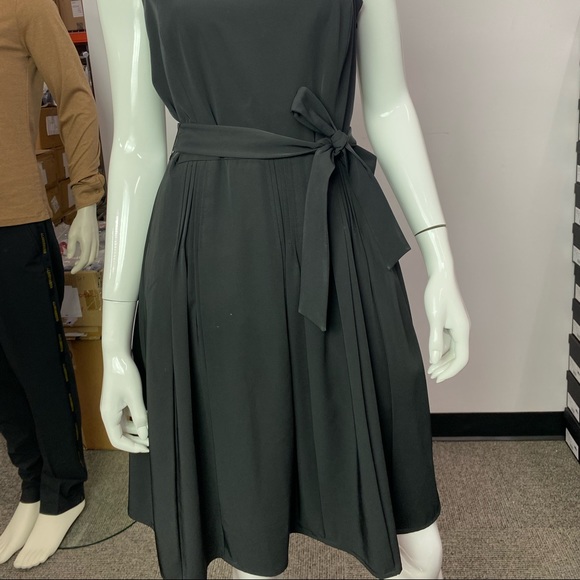 Calvin Klein - Picture 3 of 3